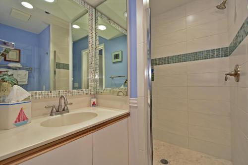 Harbor Villa Club 205 in Longboat Key, USA