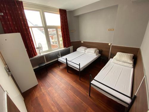 Xplore Hostel Amsterdam – Amsterdam, NY