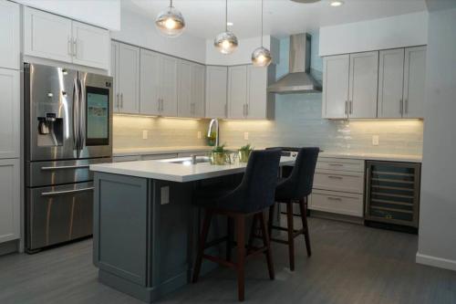 3BD Sleeps 8 Rooftop Bayside Feel the Ocean Breeze
