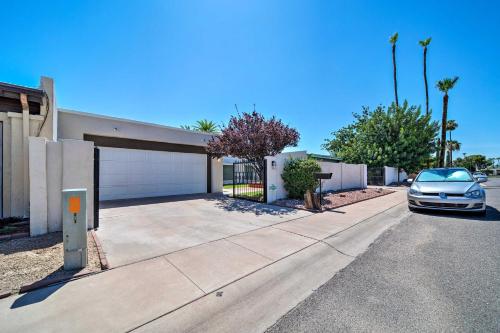Litchfield Park Home with Pool half Mi to The Wigwam in Litchfield Park