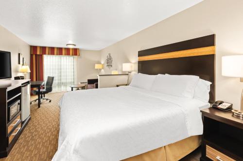 Holiday Inn Express Portland SE - Clackamas Area