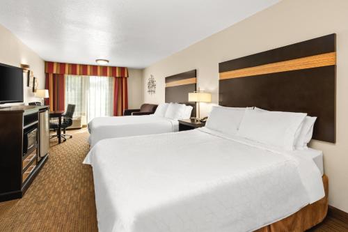 Holiday Inn Express Portland SE - Clackamas Area