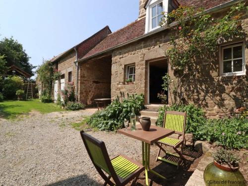 Gîte Athis-Val de Rouvre, 2 pièces, 2 personnes - FR-1-497-135 - Location saisonnière - Athis-Val-de-Rouvre