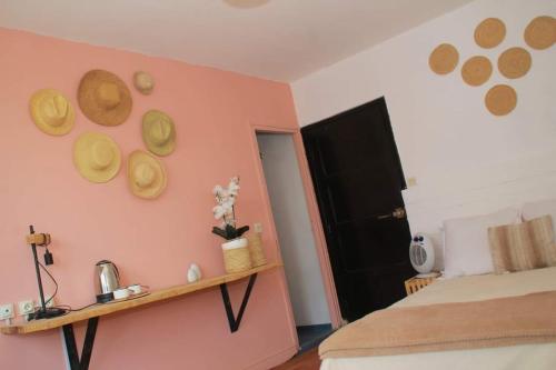Pink Hotel Isoraka
