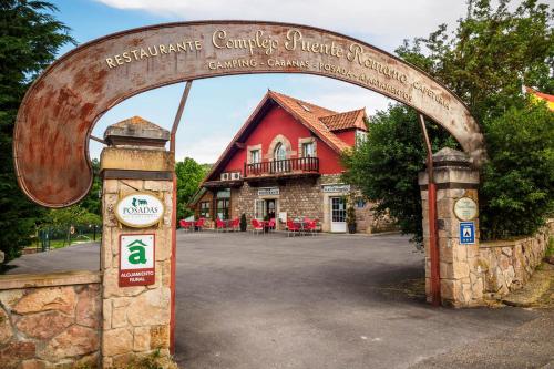 Complejo Puente Romano - Accommodation - Entrambasaguas