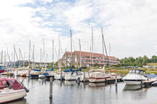  Bruinisse Harbour Apartments, Pension in Bruinisse bei Oude-Tonge