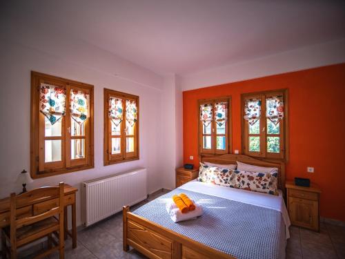 Orange House for big families in Damouchari - Delicious Houses