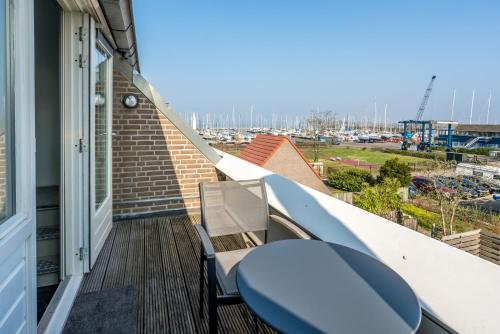 Bruinisse Harbour Apartments - image 10