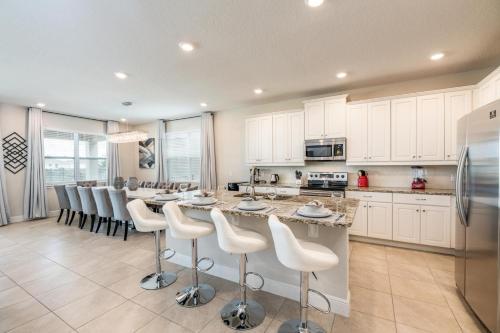 Beautiful 5 Star Villa with Private Pool on the Prestigious Encore Resort Orlando Villa 5441 - image 4