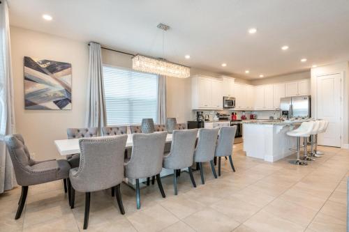 Beautiful 5 Star Villa with Private Pool on the Prestigious Encore Resort Orlando Villa 5441 - image 7