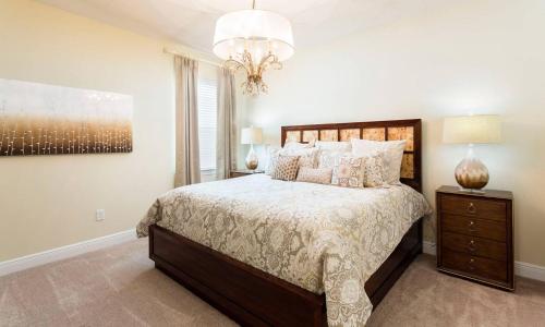 Beautiful Villa with first class amenities on Encore Resort at Reunion Orlando Villa 4376 - image 9