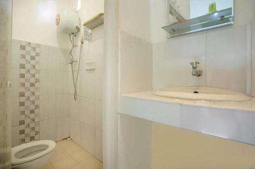 Well-appointed bathrooms