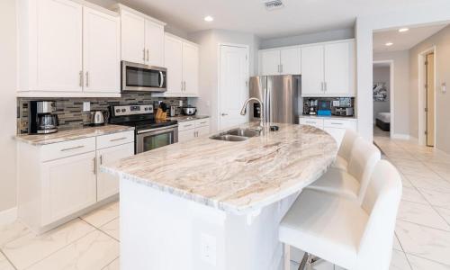 Exclusive Villa with Large Private Pool on Encore Resort at Reunion Orlando Villa 4473 - image 7