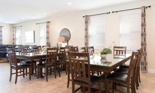 Luxury Contemporary Style Villa on Encore Resort at Reunion Orlando Villa 4359 - image 4