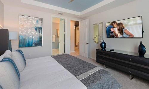 Luxury Contemporary Style Villa on Solara Resort Orlando Villa 4725 - image 9