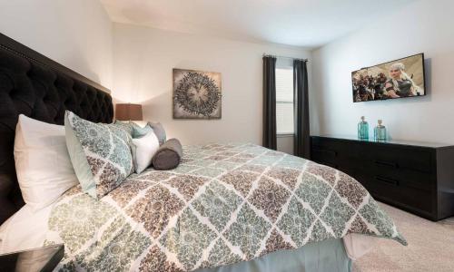 Luxury Private Villa with Large Pool on Encore Resort at Reunion Orlando Villa 4380 - image 9