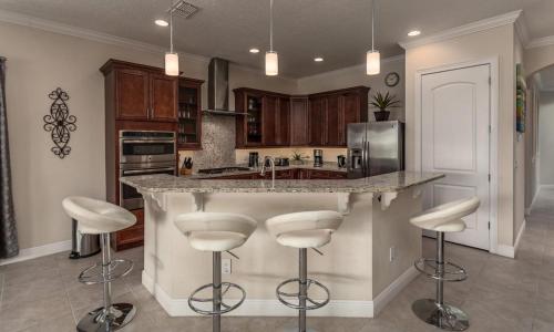 Luxury Private Villa with Large Pool on Reunion Resort and Spa Orlando Villa 4588 - image 7