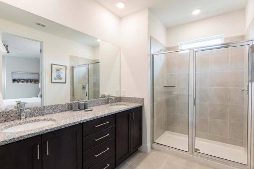 Luxury Private Villa with Pool on Reunion Resort Orlando Villa 5463 - image 9
