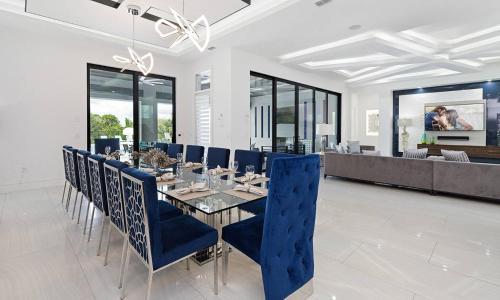 Luxury Villa on Reunion Resort and Spa with a Private Pool Orlando Mansion 4618 - image 12