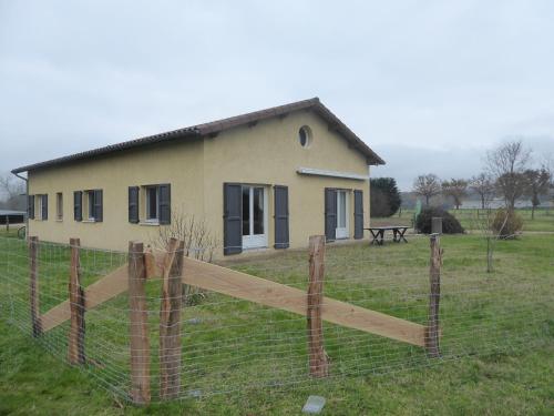 bonheur en famille gîte à louer Cret d'Aiguilly