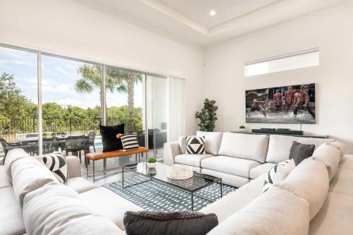 Luxury Villa on Reunion Resort with a Private Pool Orlando Villa 5473 - image 5