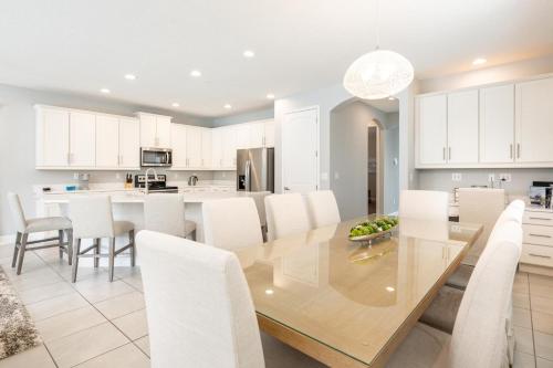 Luxury Villa with Private Pool on Encore Resort at Reunion Orlando Villa 4453 - image 10