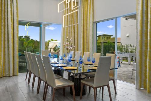 Luxury Villa with Private Pool on Reunion Resort Orlando Villa 5433 - image 8
