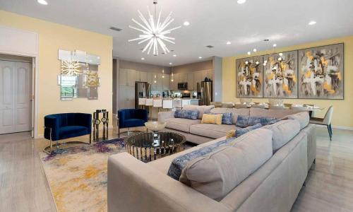 Luxury Villa with Private Pool on Solterra Resort Orlando Villa 4545 - image 3