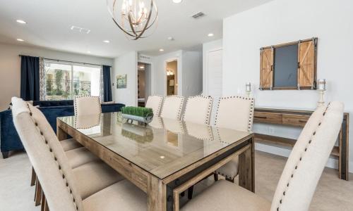 Rent the Perfect 8 Bedroom Villa on Encore Resort at Reunion Orlando Villa 4426 - image 6