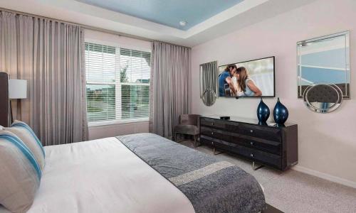 Rent this Luxury 5 Star Villa on Solara Resort Orlando Villa 4722 - image 9