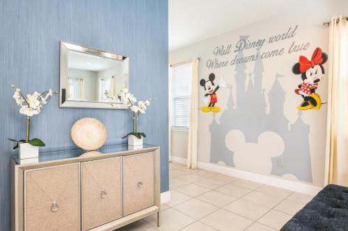 Rent Your Own Exclusive Villa with Large Private Pool on Encore Resort Orlando Villa 5437 - main image