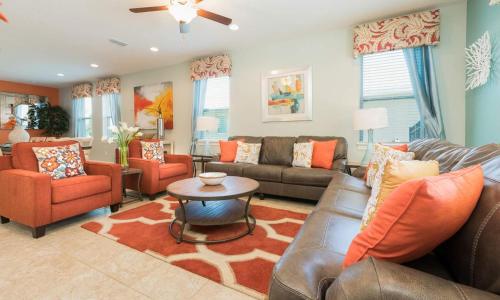 Rent Your Own Orlando Villa with Large Private Pool on Encore Resort at Reunion Orlando Villa 4690 - image 2