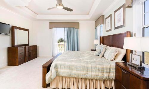Rent Your Own Orlando Villa with Large Private Pool on Reunion Resort and Spa Orlando Villa 4561 - image 9
