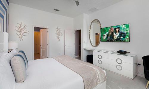Rent Your Own Orlando Villa with Large Private Pool on Solterra Resort Orlando Villa 4730 - image 8