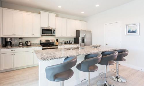 Ultimate 5 Star Villa with Private Pool on Encore Resort at Reunion Orlando Villa 4375 - image 5