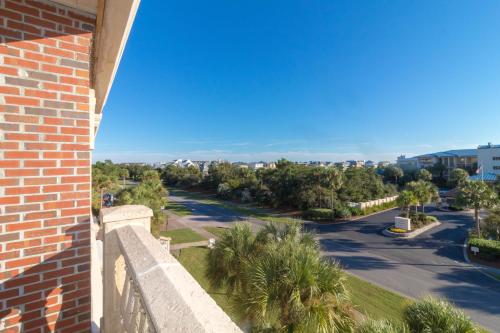 Twickenham Condo - main image