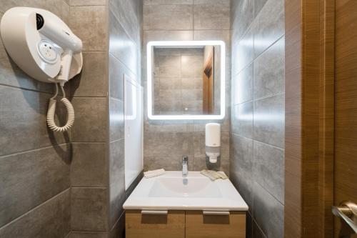 VO Hotel - image 6