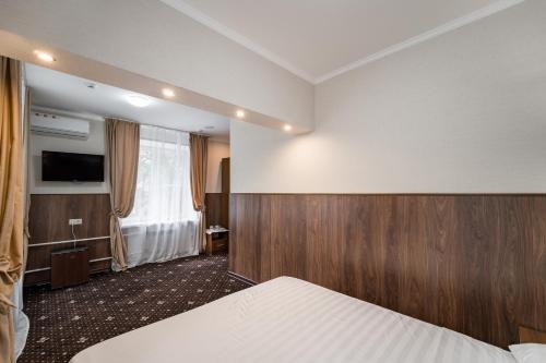 VO Hotel - image 13