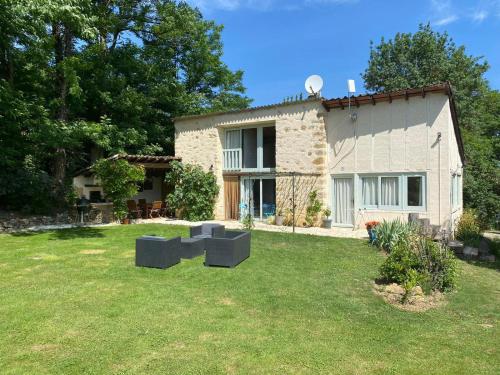 Hameau de Montcabirol - Pyrénées - Mirepoix