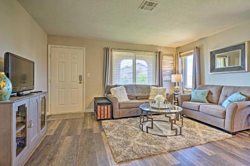 Modern St George Getaway with Shared Pool and Hot Tub! - image 3