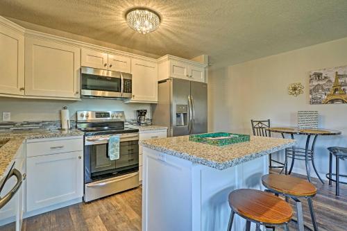 Modern St George Getaway with Shared Pool and Hot Tub! - image 7