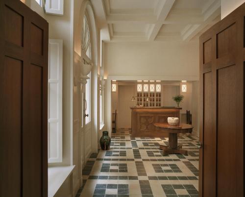 Château Voltaire - image 12