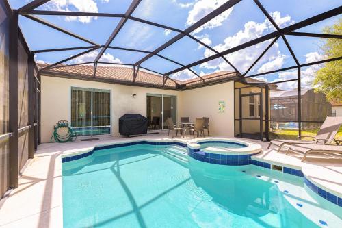 5BR House with Private Pool near Disney & Universal Studios! - image 4
