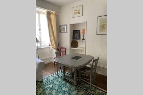 Studio sur les remparts Semur-en-Auxois BOURGOGNE in Semur-en-Auxois