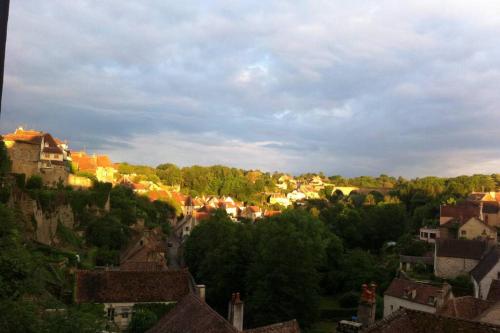 Studio sur les remparts Semur-en-Auxois BOURGOGNE