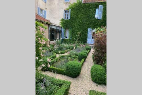 Studio sur les remparts Semur-en-Auxois BOURGOGNE