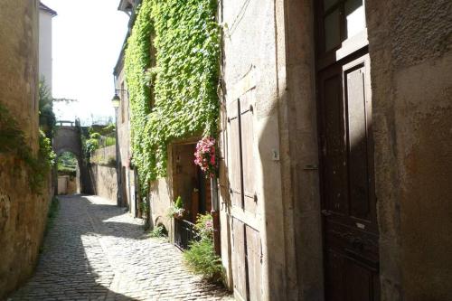 Studio sur les remparts Semur-en-Auxois BOURGOGNE