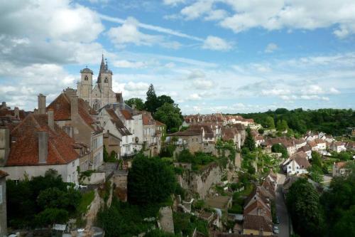 Studio sur les remparts Semur-en-Auxois BOURGOGNE