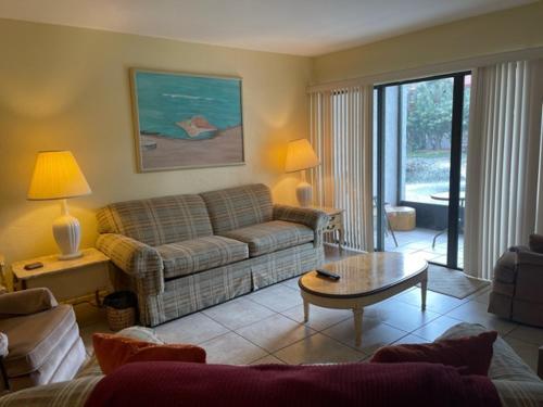 Runaway Bay 119 - image 7
