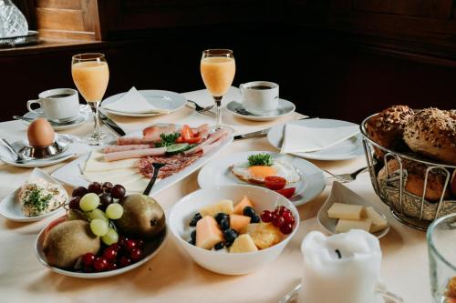 餐飲選擇, Fränkischer Gasthof-Hotel zum Koppen (Frankischer Gasthof-Hotel zum Koppen) in 格明登